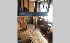 Appartement/ loft à la déco chalet de montagne.